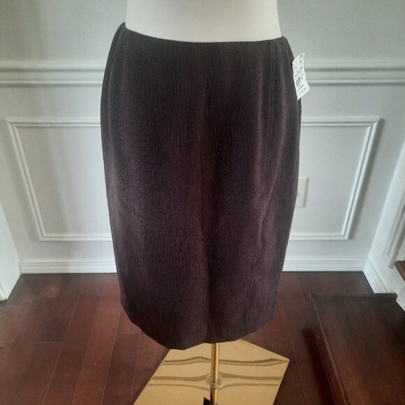 Doncaster Collection Formal Skirt, Size 8 - Picture 1 of 7